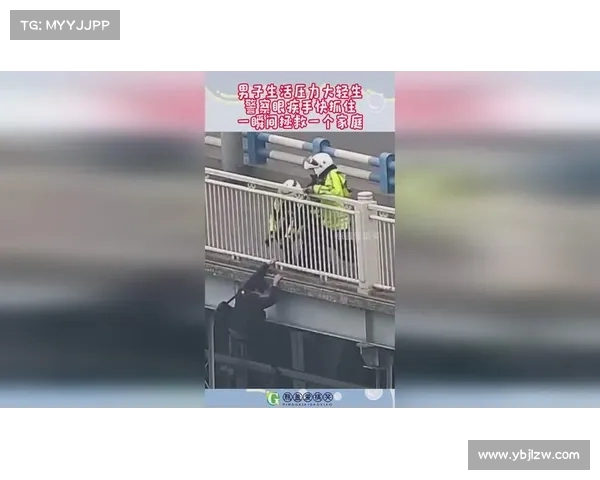 戴维斯伤退无大碍,右膝冰敷无跛行,拜仁后卫自我感觉良好 戴维斯伤退无大碍,右膝冰敷无跛行,拜仁后卫自我感觉良好